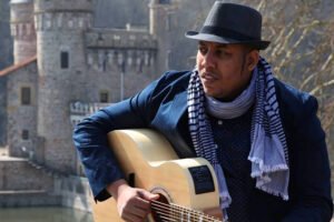 Gitwaza yagize amarangamutima ubwo yavugaga urwo akunda Fortran Bigirimana