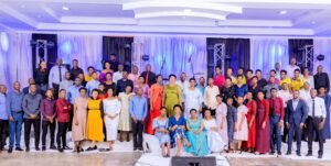 Korali Horebu ntiyicaye, badatinze basohoye indi ndirimbo ivuga Urukundo rw’Imana.