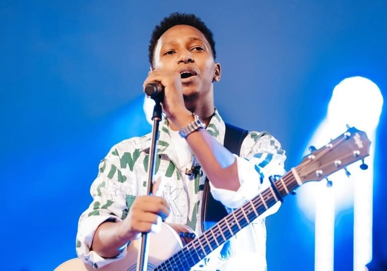 Yesu azaba yavutse! Israel Mbonyi yateguje igitaramo kuri Noheli ya 2025