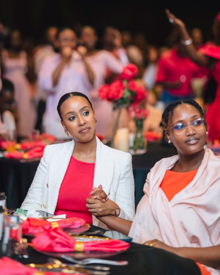 Miss Kundwa Doriane yavuze imyato Apostle Mignonne wamubere umubyeyi 