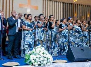 Korali Amahoro ya ADEPR Remera yateguje impano ya Pasika