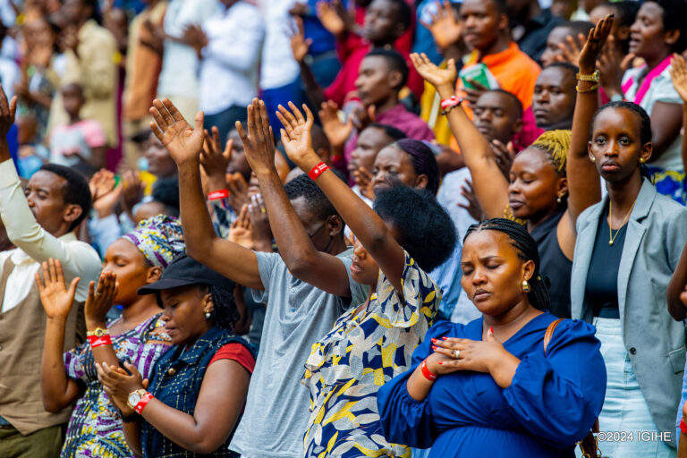 Rwanda Shima Imana yagarutse, abakristo bagiye kongera guhurira muri Amahoro Stadium bashima Imana.