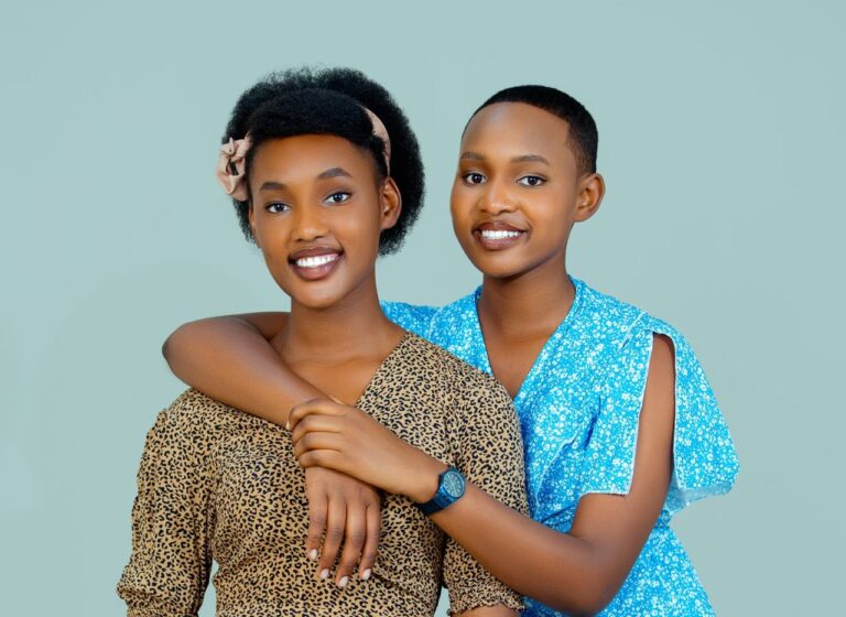 Icyizere abakunzi ba Gospel bafitiye Alicia na Germaine gikomeje kwiyongera nyuma yo gusohora “Ibanga”