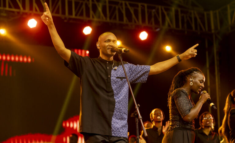 Fabrice Nzeyimana yavuze icyamuteye kwandika “Sina Mashaka”, indirimbo yibutsa abakristo umunezero n’ibyiringiro by’agakiza