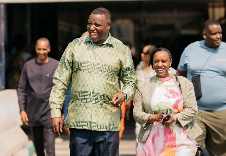 Apôtre Dr. Paul Gitwaza yageze mu Burundi mu kwizihiza imyaka 25 ya Zion Temple